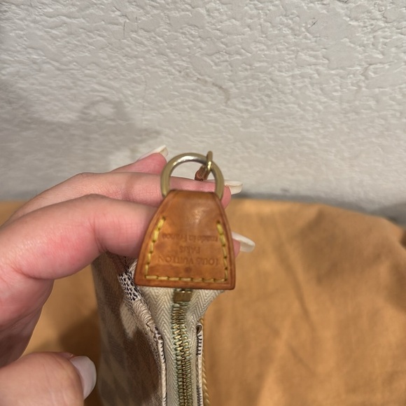 Authentic Louis Vuitton Damier Azur Canvas Mini Accessories Pochette - Picture 5 of 15